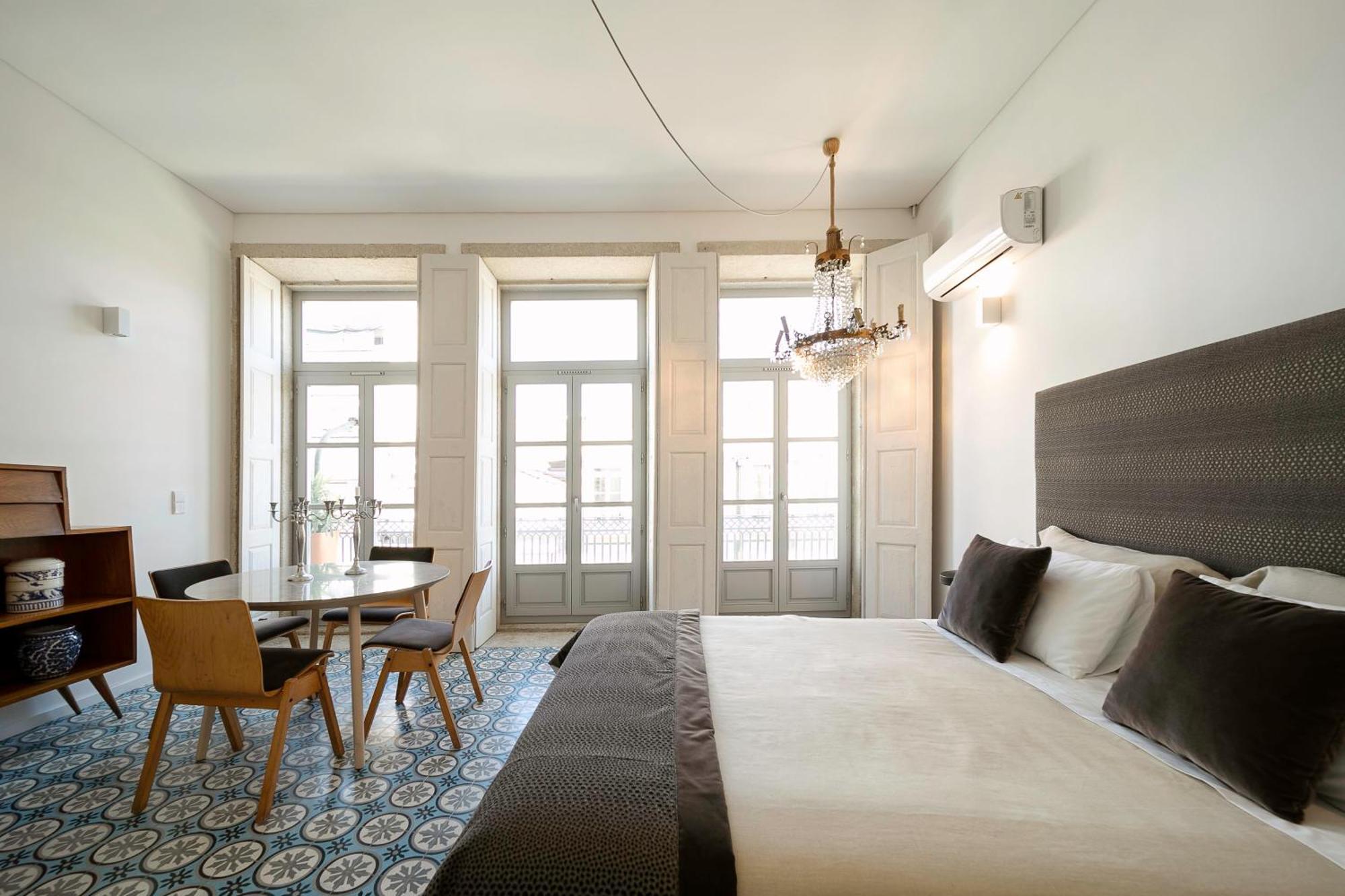 Palacio Fenizia Lux Apartments Porto Exterior photo
